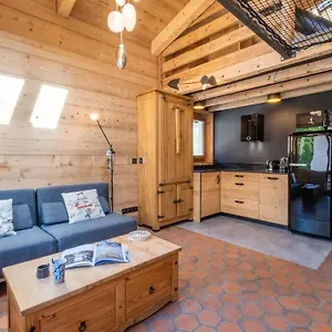  Appartement Racar Pour 4 Personnes, Centre Et Vue Sur La Montagne